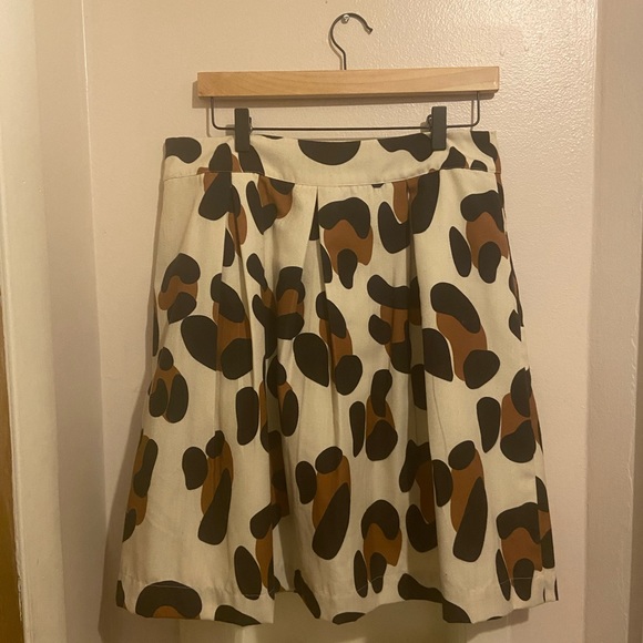 Essentiel Antwerp Animal Print Pleated Skirt - Picture 2 of 4